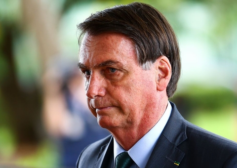 PF suspeita de desvio de dinheiro da Presidência por meio de Mauro Cid e a pedido de Michelle