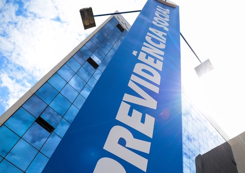 Antecipação do 13º para pensionistas do INSS será anunciada esta semana