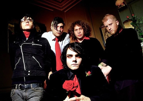 'The Foundations Of Decay': My Chemical Romance lança single inédito após oito anos