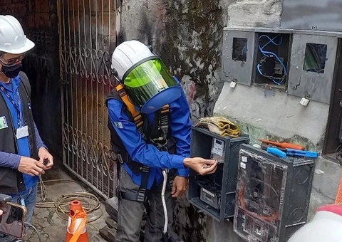 Ruas e avenidas de 6 bairros de Manaus ficarão sem energia neste sábado