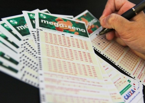 Mega-Sena sorteia R$ 64 milhões; confira dezenas