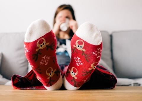 Saiba como tirar chulé de sapatos com truque simples