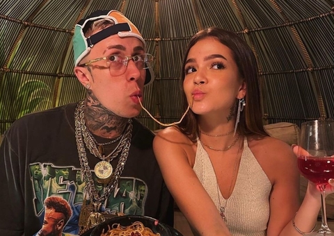 Mel Maia curte post detonando MC Daniel e funkeiro reage