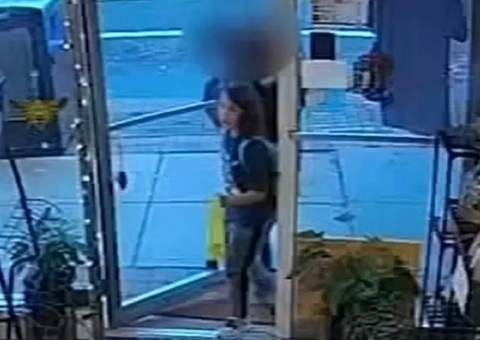 Menino pede para caixa de loja fingir ser sua mãe e evita ser sequestrado