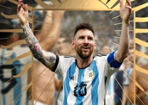 Messi volta ao PSG após Copa e é recebido com 'corredor de aplausos'