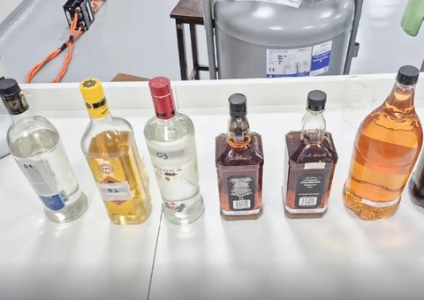 PF apura se metanol abandonado é usado para adulterar bebidas