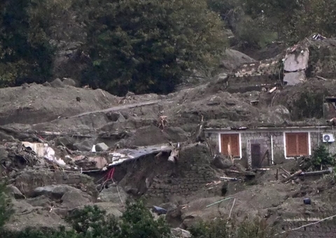 Deslizamento de terra em ilha da Itália deixa ao menos um morto e 10 desaparecidos