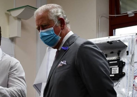 Rei Charles passa por cirurgia de próstata nesta sexta-feira