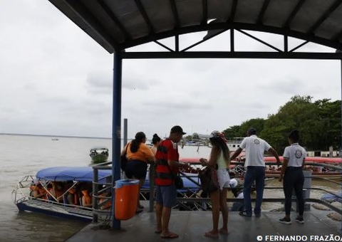 Lula sanciona lei que pune prestadores que facilitarem turismo sexual