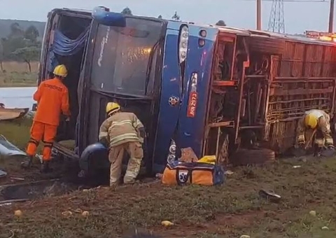 Dono de empresa e motorista de ônibus são presos após acidente que matou 7 pessoas