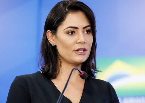 Michelle Bolsonaro terá que pagar R$ 15 mil após perder processo para IstoÉ