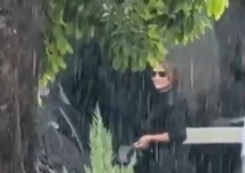 Michelle chega para visitar Bolsonaro na prisão