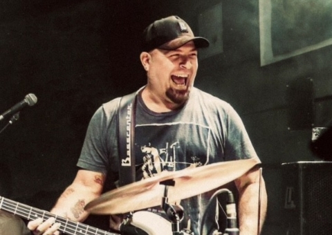 Mingau, do Ultraje Rigor, passa por cirurgia para colocar prótese no crânio