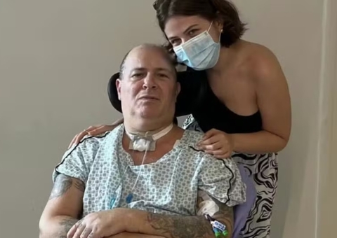 Mingau, do 'Ultraje', comemora aniversário em hospital 1 ano após ser baleado