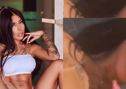 Vaza vídeo de MC Mirella se masturbando no banho