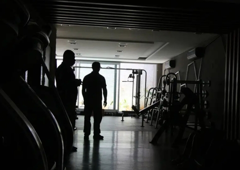 900 mil clientes seguem sem energia mais de 36 horas após apagão em SP