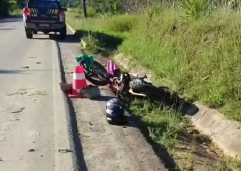 Motociclista morre após ser atropelado por carreta em acidente na BR-174