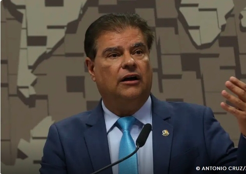 Senadores brasileiros viajam aos EUA para tentar barrar tarifa de 50%