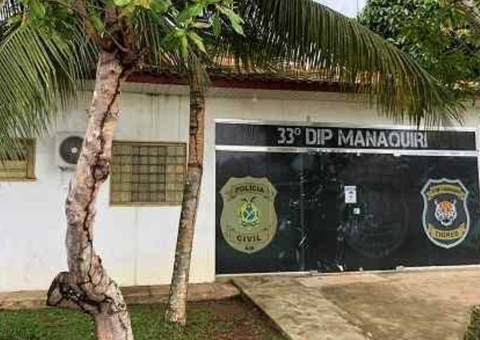 Mulher é presa por dar facada no marido após vê-lo conversando no celular no Amazonas