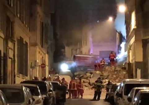 Prédios desabam e deixam 6 pessoas gravemente feridas em Marselha, na França 