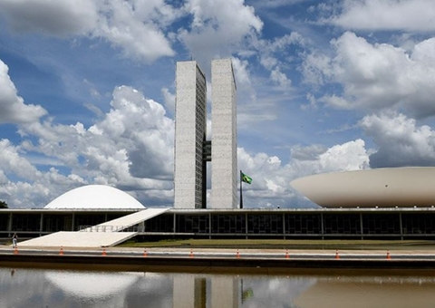 Prestes a perder validade, MP que recriou Ministério do Trabalho é prorrogada