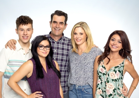 Atriz de Modern Family revela que foi alvo de abuso em Hollywood: 'trauma'