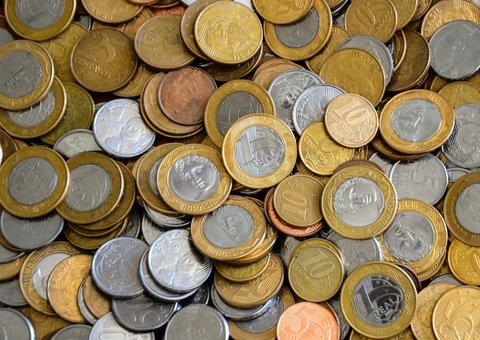 Aluna será indenizada após engolir moeda e ser orientada a 'beber água e esperar fim da aula' por professores