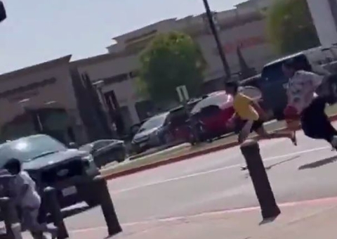 Vídeo: Tiroteio em shopping deixa 1 morto e 7 feridos em shopping no Texas