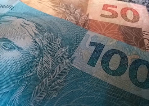 Nascidos em fevereiro começam a receber hoje o abono salarial PIS