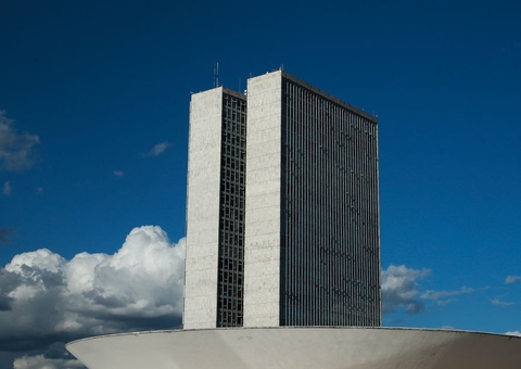 Câmara aprova aumento para presidente, ministros e parlamentares