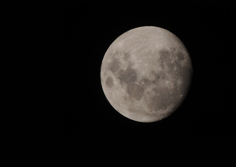 Hoje irá ocorrer a Super Lua. Saiba o horário que será visível