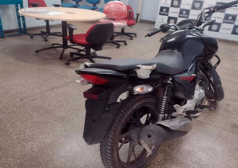 Sequestradores são presos enquanto levavam homem para execução em Manaus