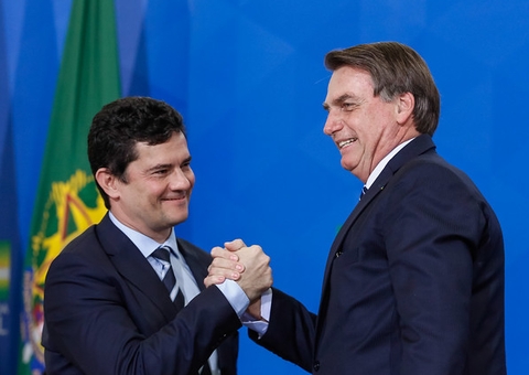 PF conclui que Bolsonaro não cometeu crime por interferências