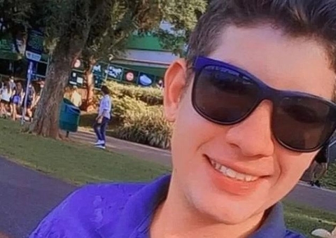 Jovem morre ao levar soco e ficar desacordado em frente a bar