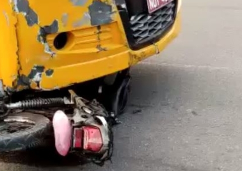 Morre motociclista atropelado por Amarelinho em Manaus 