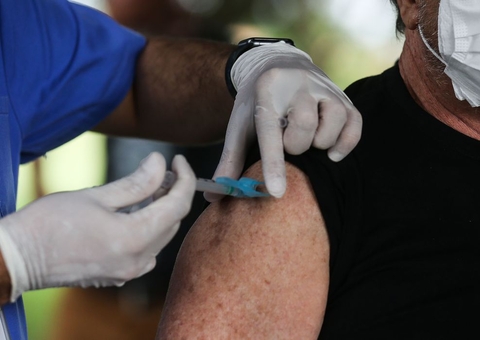 Manaus já aplicou mais de 5 mil doses de reforço contra Covid-19