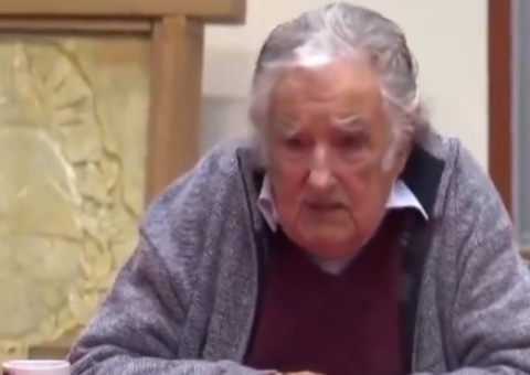 Pepe Mujica, ex-presidente do Uruguai, anuncia que tem tumor no esôfago