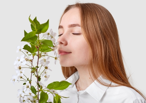 Estudo aponta que perda do olfato pode ser um dos primeiros sinais do Alzheimer 