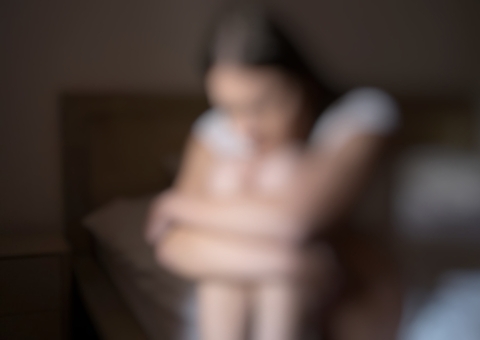 Homem é preso ao ser flagrado estuprando a própria irmã no Zumbi