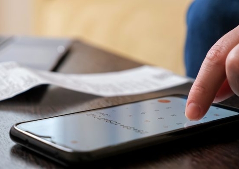 Cliente ganha indenização após perceber doação não autorizada em fatura telefônica