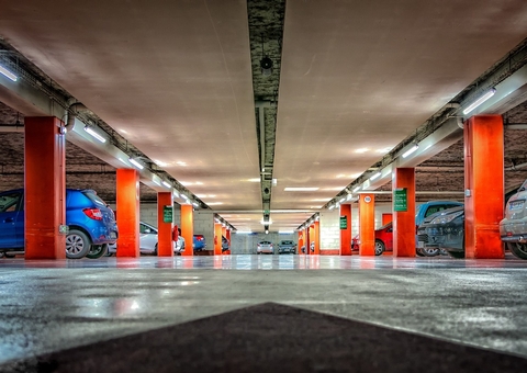 Bar deve ressarcir prejuízo de cliente que teve carro riscado no estacionamento