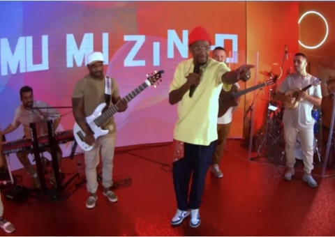 Mumuzinho manda recado a brothers: 'Único spoiler que posso dar'