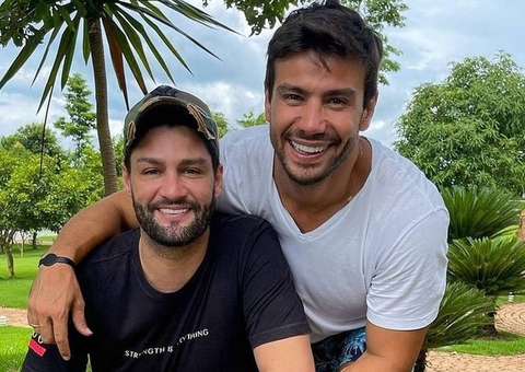 Munhoz e Mariano são processados por supostamente oferecer bebida alcoólica a adolescente