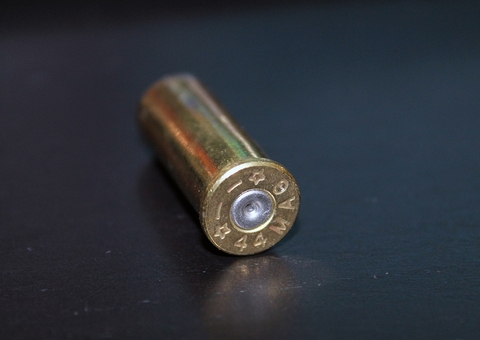 Mulher leva tiro na cabeça e só descobre ao chegar do trabalho