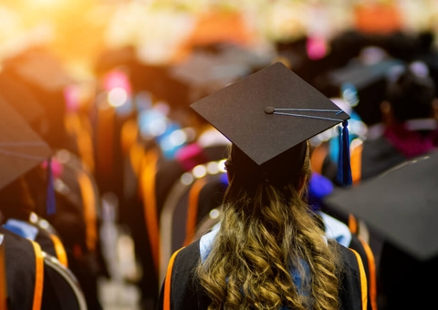 Empresa perde fotos de formatura e vai ter de indenizar formando