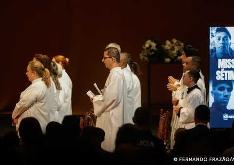 Missa de 7º dia homenageia mortos em operação no Rio