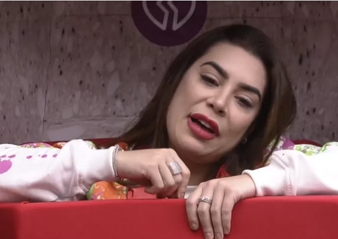 BBB22: Naiara relembra almoço com Bolsonaro em meio à pandemia e justifica: 'fui como cidadã'