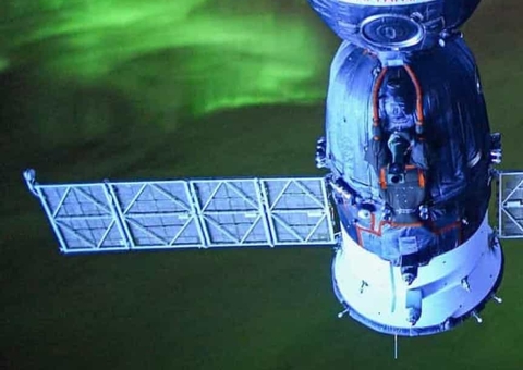 Astronauta fotografa aurora boreal vista da Estação Espacial; Veja