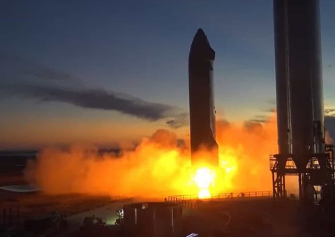 Protótipo do novo foguete da SpaceX realiza primeiro teste orbital