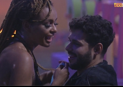 BBB 22: Após beijo triplo, Natália tenta ficar com Rodrigo e leva fora 